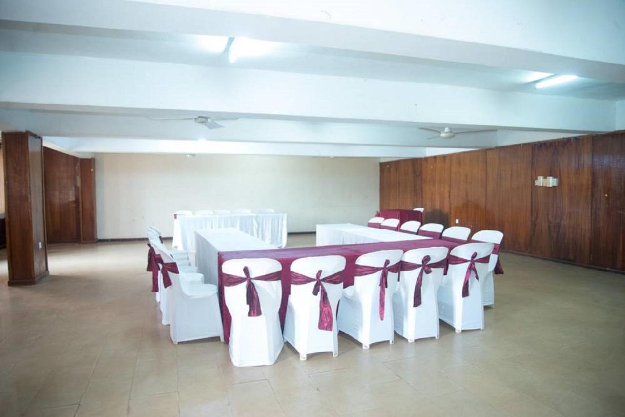 Dannic Hotels Enugu Exterior foto